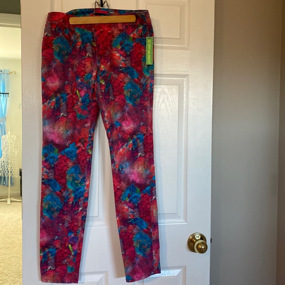 NWT Alice and Olivia tie dyed jeans size 10